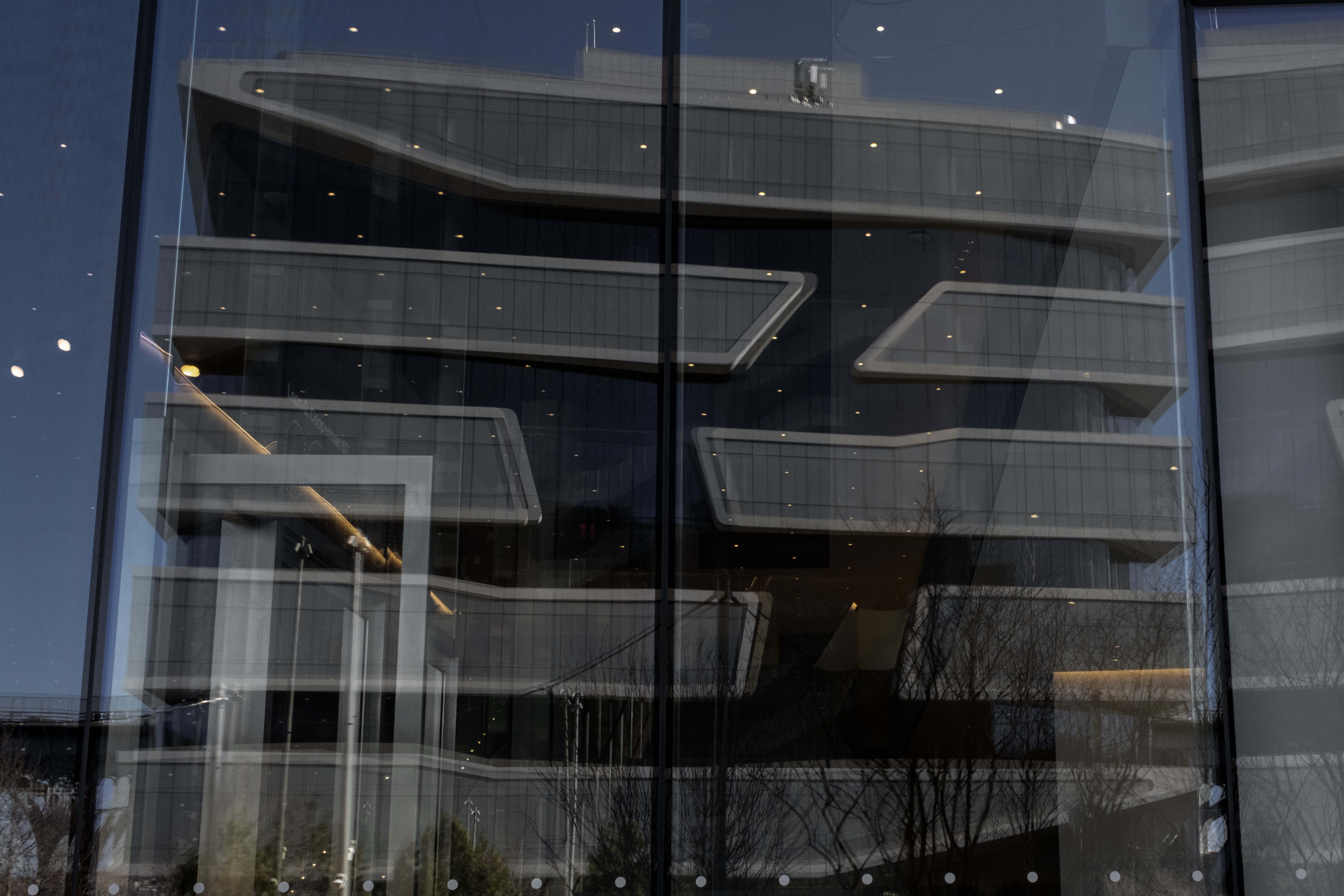 Jewish billionaire Henry Swieca resigns from Columbia Business School ...